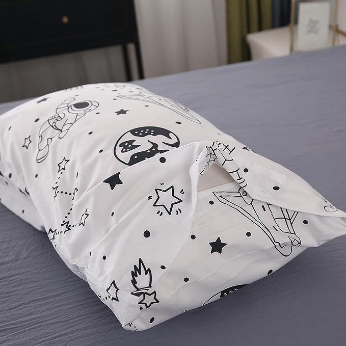 MAG 3Pcs Out Space Bedding Comforter Set, White Galaxy Comforter Set,for Toddlers Kids,Boys Teens and Girls,Super Soft Microfiber (1 Comforter + 2 Pillowcases) (Space, Queen)
