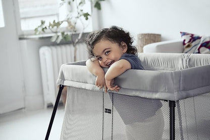 BABYBJORN Travel Crib Light - Silver + Fitted Sheet Bundle Pack