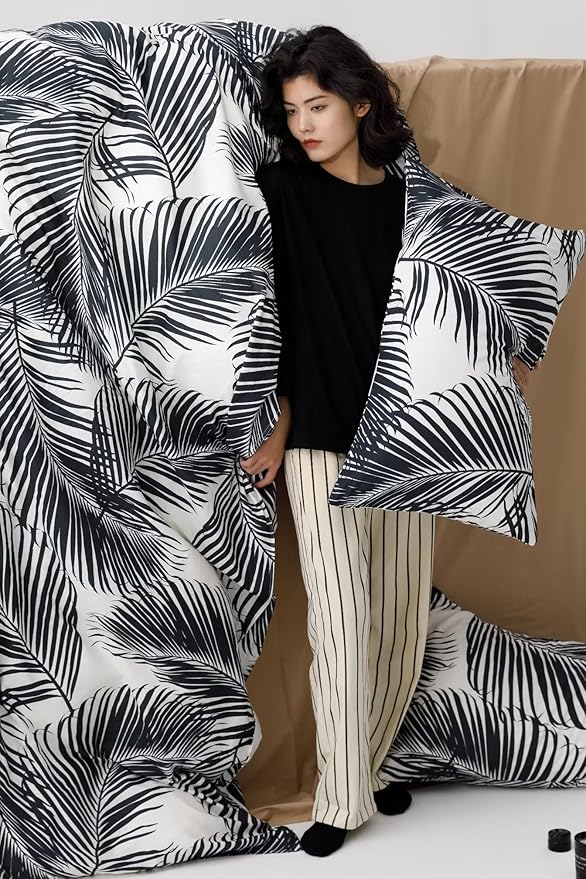 Black Leaves Comforter King Black and White Palm Leaf Printed Comforter Sets Modern Boho Black Tropical Botanical Leaves Bed Quilts for Women Men Soft Floral Palm Black King Comforters
