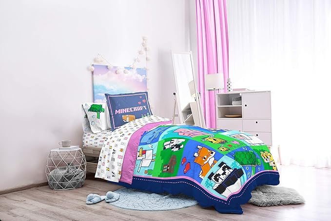 Jay Franco Minecraft Animal Patch 7 Piece Full Bed Set - includes Comforter & Sheet Set Bedding - Super Soft Fade Resistant Microfiber (Official Minecraft Product)