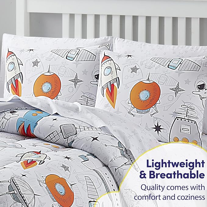 Kids Bedding Set Bed in a Bag for Boys and Girls Toddlers Printed Sheet Set and Comforter, Full, Floating in Space (Pack of 4)