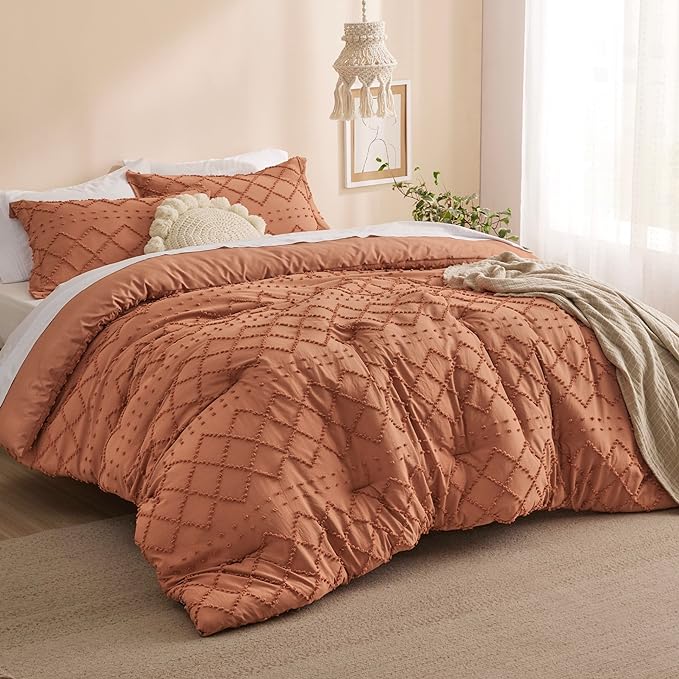 Bedsure Queen Comforter Set - Pumpkin Comforter, Boho Tufted Shabby Chic Bedding Comforter Set, 3 Pieces Vintage Farmhouse Bed Set for All Seasons, Fluffy Soft Bedding Set with 2 Pillow Shams