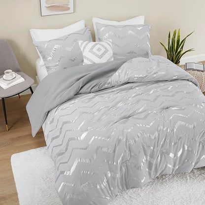 Codi Grey Queen Comforter Set, Silver Print Bedding Sets for Queen Size Bed - 4 Piece includes 1 Queen/Full Comforter with 1 Decorative Pillow and 2 Pillow Cases - All Season Warm