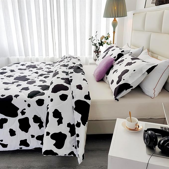 SDY 3 Pieces Milk Cow Print Stuff Bedding Comforter Set with 2 Pillowcases for Kids Teens Girls Women, Microfiber, Easy Wash, Light Breathable Cozy White Base Cute Milk Cow Pattern, Twin Size