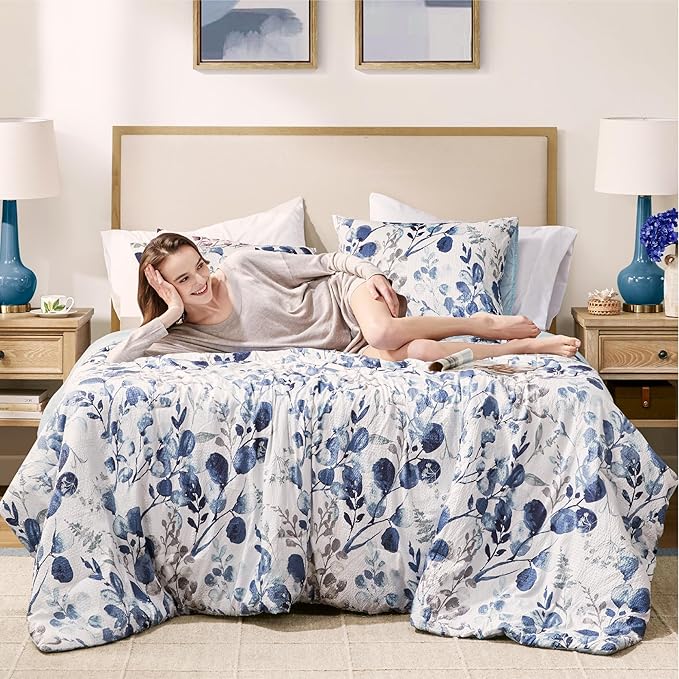 Codi Floral Queen Comforter Set for Womens, Spring Lavender Bedding Sets with Soft Seersucker 3pcs - 1 Flower Comforters and 2 Pillows Case, Blue