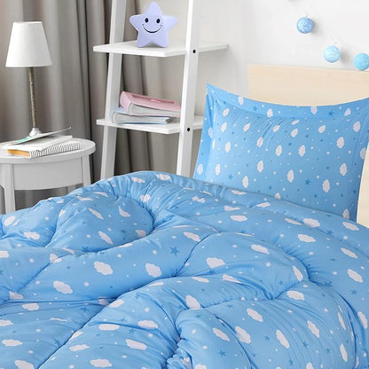 Utopia Bedding All Season Cloud Comforter Set with 2 Pillow Cases, 3 Piece Soft Brushed Microfiber Kids Bedding Set for Boys/Girls, Machine Washable (Twin)