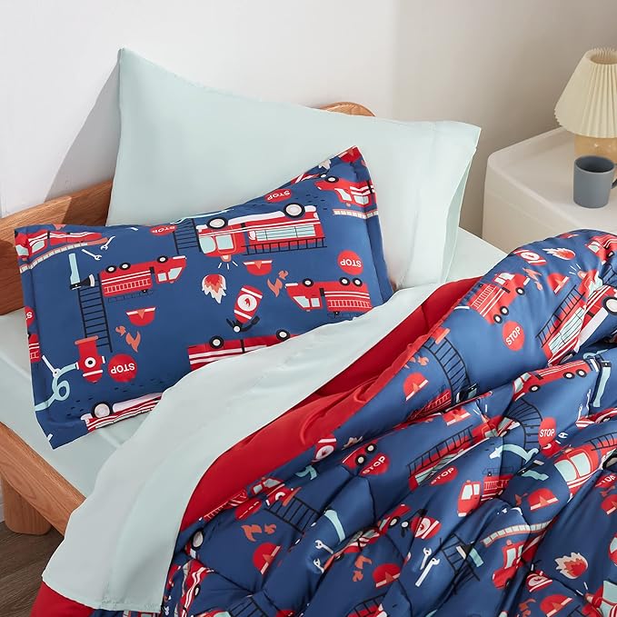 SLEEP ZONE Kids Bedding Comforter Set Full/Queen Size - Super Soft & Cute Printed 3-Piece Comforter Set All Seasons for Boys, Girls, Fade Resistant, Machine Washable, Fire Truck