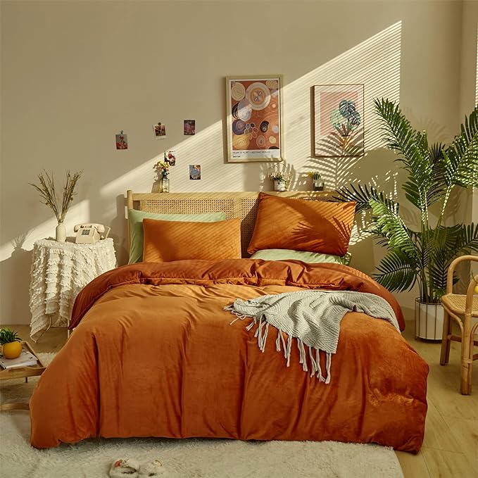 Wellboo Burnt Orange Velvet Comforter Sets Queen Women Girls Rust Caramel Fluffy Bedding Comforters Solid Terracotta Flannel Modern Aesthetic Quilts Warm Winter Plain Reddish Plush 3 PCS Blankets Soft