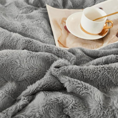 Andency Grey Fleece Comforter Set Queen Size, 3 Pieces Fuzzy Fluffy Faux Fur Bedding Comforter Set for Queen Bed, Warm Plush Shaggy Sherpa Bed Set for Women Man