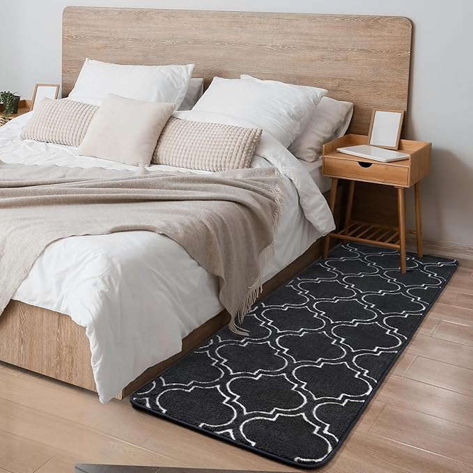 Chicrug Shag Geometric Modern Runner Rug for Bedroom, 2x6 Feet Memory Foam Indoor Hallway Runner Carpet, Fluffy Rug for Living Room Bedside Room Decor for Family, Dark Grey/White