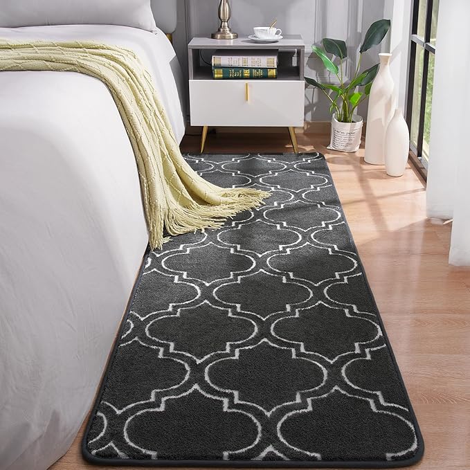 Chicrug Shag Geometric Modern Runner Rug for Bedroom, 2x6 Feet Memory Foam Indoor Hallway Runner Carpet, Fluffy Rug for Living Room Bedside Room Decor for Family, Dark Grey/White