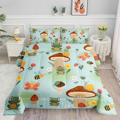 Datura home Cartoon Mushroom House Kids Comforter Bedding Set for Boys Girls, Green Grassland and Cute Frog Bee Print Comforter with 2 Pillowcases(Mushroom House Twin)