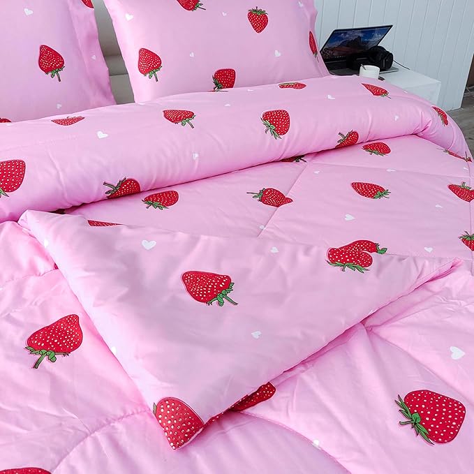 SDY 3PCS Full Size Strawberry Comforter Set, Girls Full Size Comforter Sets, Strawberry Bedroom Decor Cute Comforter Set, Kawaii Bedding Set Pink Comforter for Kids, Children, Teen…