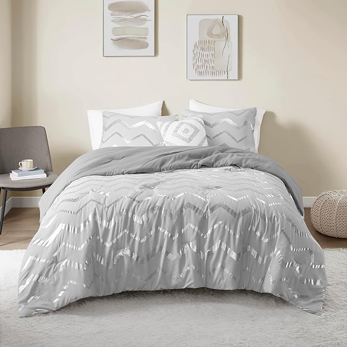 Codi Grey Queen Comforter Set, Silver Print Bedding Sets for Queen Size Bed - 4 Piece includes 1 Queen/Full Comforter with 1 Decorative Pillow and 2 Pillow Cases - All Season Warm