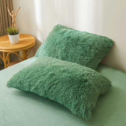 FOPPA Green Plush Comforter Cover Set Queen - Ultra Soft Faux Fur Green Bedding Sets 3 Pieces (1 Fluffy Duvet Cover + 2 Shaggy Pillow case) Fluffy Bed Set (Green, Queen)