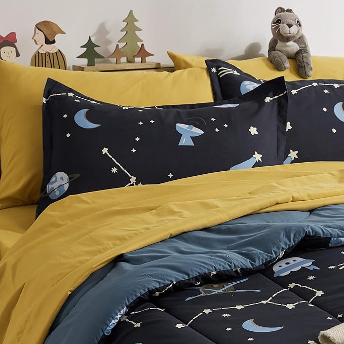 SLEEP ZONE Kids Bedding Twin Comforter Set - Super Soft & Cute Printed 2-Piece Comforter Set All Seasons for Boys, Girls, Fade Resistant, Machine Washable, Blue Galaxy