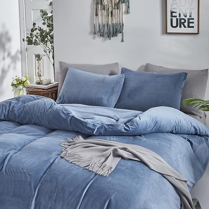 Wellboo Blue Velvet Bedding Comforter Sets Queen Size Adults Men Solid Lake Blue Fluffy Comforters Cotton Women Plain Haze Blue Flannel Quilts Warm Winter Micromink Sherpa Blankets Aesthetic Dorm Bed