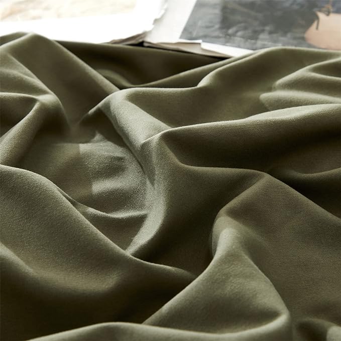 Olive Green Comforter Full Size Solid Green Comforter 3 PCs Soft Dark Green Full Size Comforter Bedding Set for All Season as Gift
