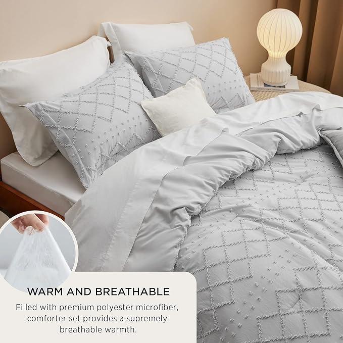 Bedsure California King Comforter Set - Light Grey Comforter, Boho Tufted Shabby Chic Bedding Comforter Set, 3 Pieces Farmhouse Bed Set for All Seasons, Fluffy Soft Bedding Set with 2 Pillow Shams