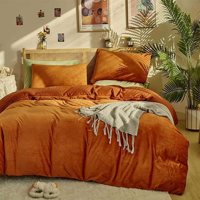 Wellboo Rust Caramel Fluffy Comforters Full Women Burnt Orange Velvet Bedding Comforter Sets Cotton Modern Solid Terracotta Flannel Quilts Girls Plain Reddish Plush Aesthetic Bed Quilts Shaggy Fur Bed