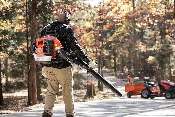 Husqvarna 360BT Gas Leaf Blower, 65.6-cc 3.81-HP 2-Cycle Backpack Leaf Blower with 890-CFM, 232-MPH, 30-N Powerful Clearing Performance and Load-Reducing Harness