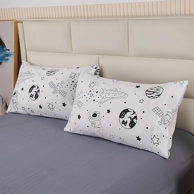 MAG 3Pcs Out Space Bedding Comforter Set, White Galaxy Comforter Set,for Toddlers Kids,Boys Teens and Girls,Super Soft Microfiber (1 Comforter + 2 Pillowcases) (Space, Queen)