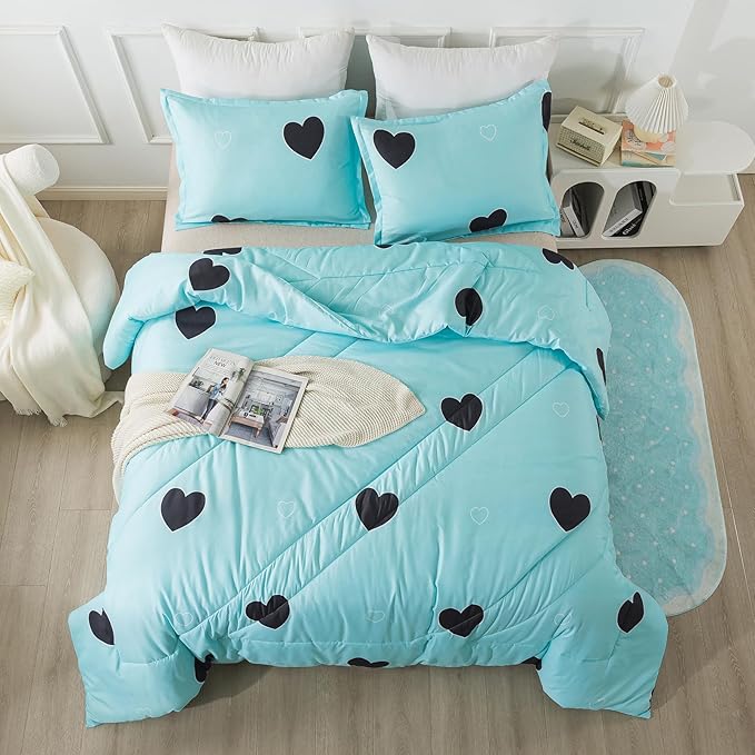 Love Pattern Girls Comforter Set Full Size, Sky Blue Cute Love Heart Print Comforter Bedding Set for All Seasons, Geometric Soft Microfiber 3 Pieces Comforter Set with Pillowcases