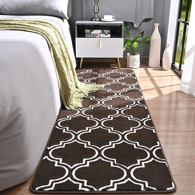 Chicrug Shag Geometric Modern Runner Rug for Bedroom, 2x6 Feet Memory Foam Indoor Hallway Runner Carpet, Fluffy Rug for Living Room Bedside Room Decor for Family, Brown/White