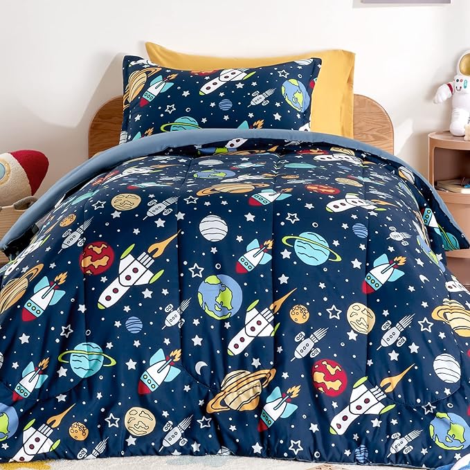 SLEEP ZONE Kids Bedding Twin Comforter Set - Super Soft & Cute Printed 2-Piece Comforter Set All Seasons for Boys, Girls, Fade Resistant, Machine Washable, Rocket Galaxy