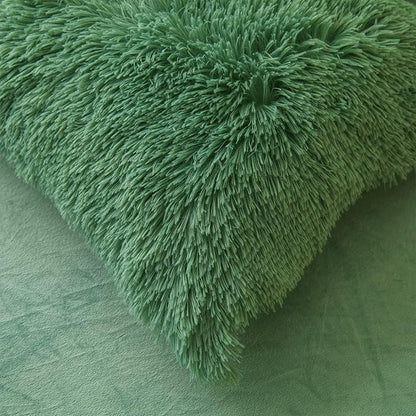 FOPPA Green Plush Comforter Cover Set Queen - Ultra Soft Faux Fur Green Bedding Sets 3 Pieces (1 Fluffy Duvet Cover + 2 Shaggy Pillow case) Fluffy Bed Set (Green, Queen)