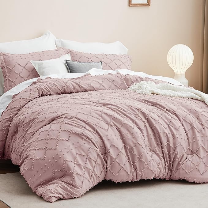 Bedsure Full Size Comforter Set - Dusty Rose Comforter, Boho Tufted Shabby Chic Bedding Comforter Set, 3 Pieces Vintage Farmhouse Bed Set for All Seasons, Fluffy Soft Bedding Set with 2 Pillow Shams
