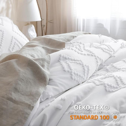 Bedsure Boho Comforter Set King - White Tufted Bedding Comforter Set, 3 Pieces Farmhouse Shabby Chic Embroidery Bedding Set, Soft Geometric Pattern Comforter for All Seasons