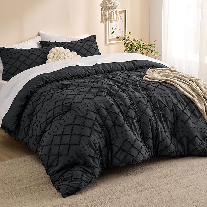 Bedsure Queen Comforter Set - Black Comforter, Boho Tufted Shabby Chic Bedding Comforter Set, 3 Pieces Vintage Farmhouse Bed Set for All Seasons, Fluffy Soft Bedding Set with 2 Pillow Shams