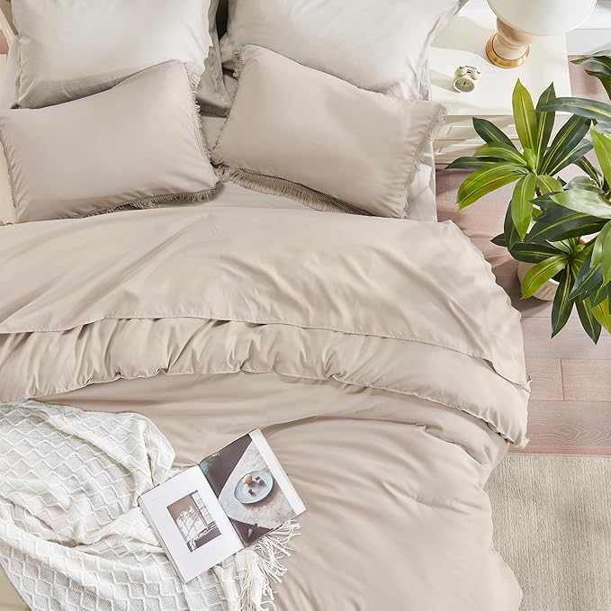 Andency Oatmeal Comforter Set Full Size, 3 Pieces Boho Tassel Lightweight Bedding Comforter Sets, All Season Soft Fluffy Fringe Bed Set (79x90In Comforter & 2 Pillowcases)