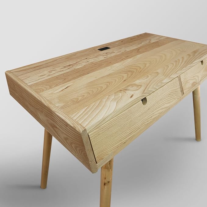 American Trails Freedom USB Ports Desk, Natural Oak