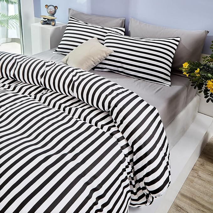 White and Black Striped Comforter Set Full/Queen Soft Durable Striated Bedding Set Ticking Quilts for Girls Boys Hotel Quality