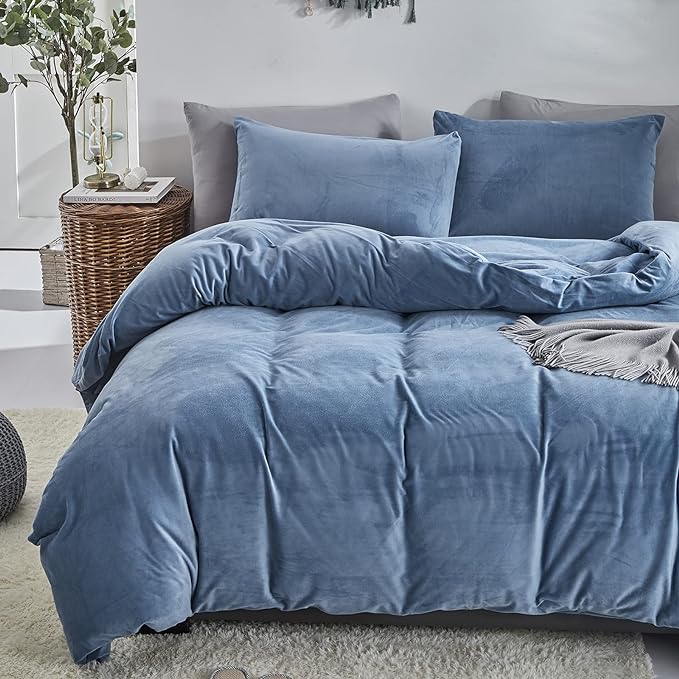 Wellboo Blue Velvet Comforter Sets Full Size Women Men Solid Lake Blue Fluffy Bedding Comforters Modern Minimalist Blue Flannel Cozy Quilts Plain Haze Blue Aesthetic Blanket Ultra Soft Shaggy Bed