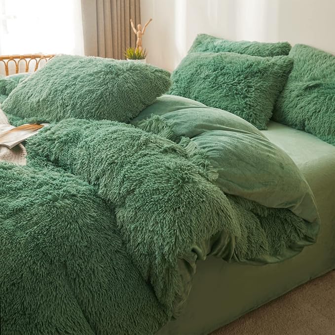 FOPPA Green Plush Comforter Cover Set Queen - Ultra Soft Faux Fur Green Bedding Sets 3 Pieces (1 Fluffy Duvet Cover + 2 Shaggy Pillow case) Fluffy Bed Set (Green, Queen)
