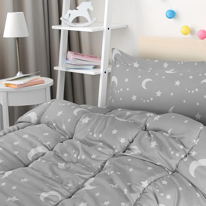 Utopia Bedding All Season Moon Star Comforter Set with 2 Pillow Cases, 3 Piece Soft Brushed Microfiber Kids Bedding Set for Boys/Girls, Machine Washable (Twin)