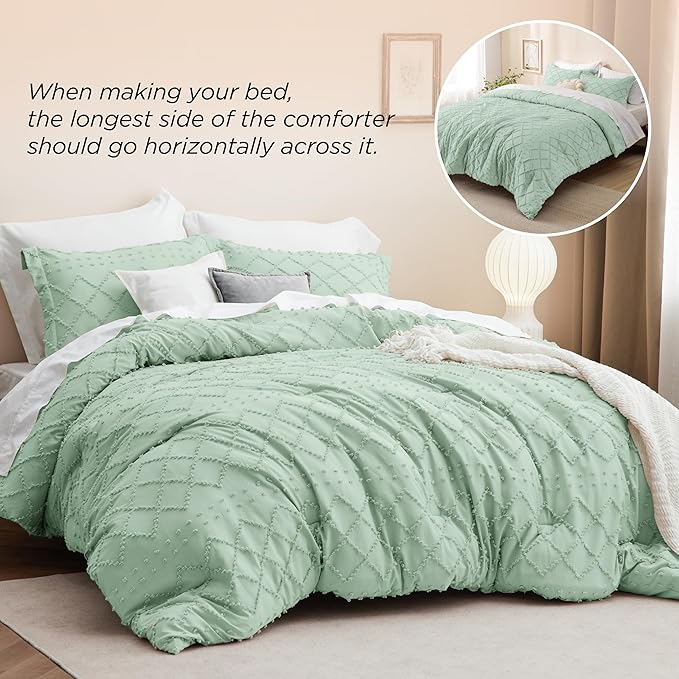 Bedsure King Size Comforter Set - Green Boho Comforter, Tufted Shabby Chic Bedding Comforter Set, 3 Pieces Vintage Farmhouse Bed Set for All Seasons, Fluffy Soft Bedding Set with 2 Pillow Shams