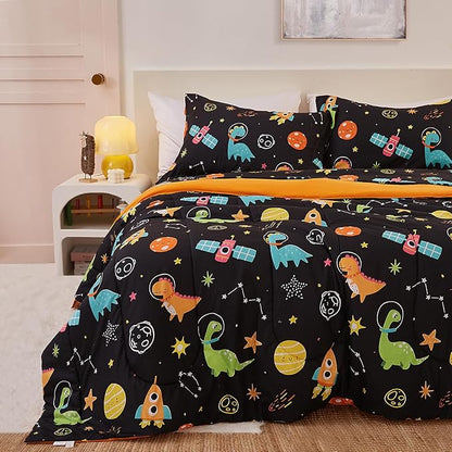 Space Dinosaur Kids Comforter Set for Boys Twin, Cute Reversible Quilted Black Printed Bedding Set with Pillow Sham, Lightweight Soft Breathable Machine Washable Bed Set 2 Piece