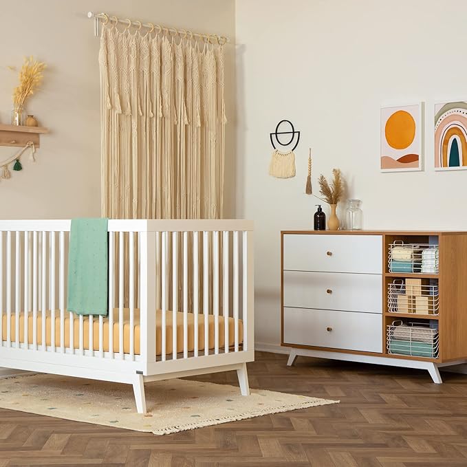dadada Baby Soho 3-in-1 Convertible Crib to Toddler Bed – Wooden Crib Made in Italy, GREENGUARD Gold Certified Small Baby Crib – Baby-Safe Finish, Modern Design (White)