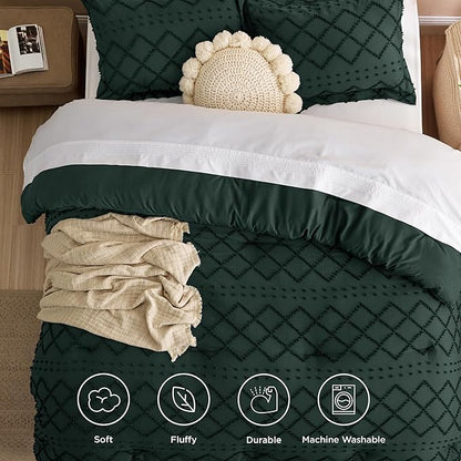 Bedsure California King Comforter Set - Forest Green Comforter, Boho Tufted Shabby Chic Bedding Comforter Set, 3 Pieces Farmhouse Bed Set for All Seasons, Fluffy Bedding Set with 2 Pillow Shams