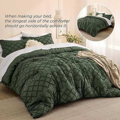 Bedsure California King Comforter Set - Olive Green Comforter, Boho Tufted Shabby Chic Bedding Comforter Set, 3 Pieces Farmhouse Bed Set for All Seasons, Fluffy Soft Bedding Set with 2 Pillow Shams