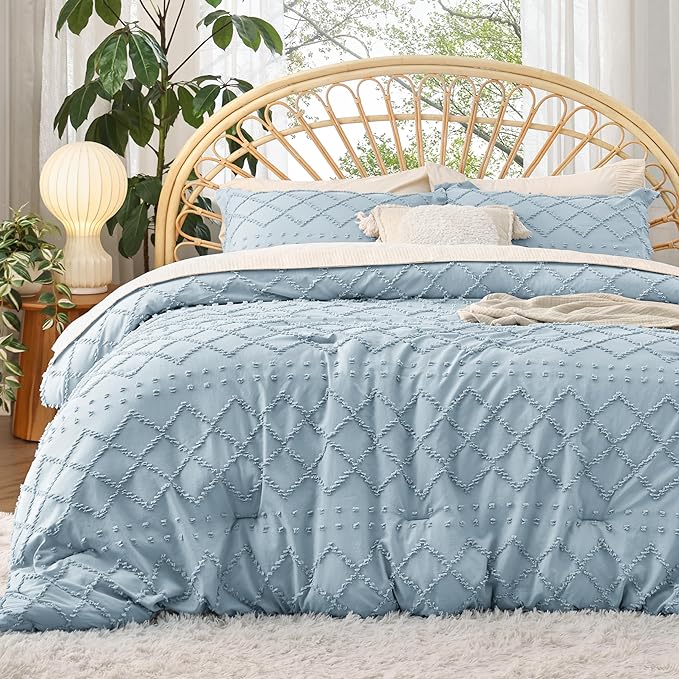 Bedsure Full Size Comforter Set - Dusty Blue Comforter, Boho Tufted Shabby Chic Bedding Comforter Set, 3 Pieces Farmhouse Bed Set for All Seasons, Fluffy Soft Bedding Set with 2 Pillow Shams