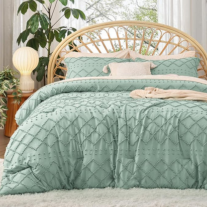 Bedsure Queen Comforter Set - Sage Green Comforter, Boho Tufted Shabby Chic Bedding Comforter Set, 3 Pieces Vintage Farmhouse Bed Set for All Seasons, Fluffy Soft Bedding Set with 2 Pillow Shams