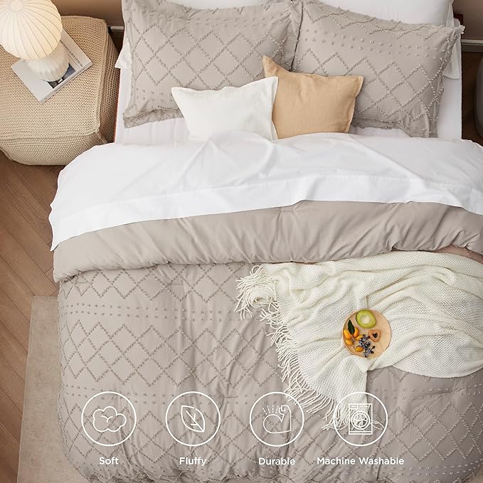 Bedsure Queen Comforter Set - Linen Comforter, Boho Tufted Shabby Chic Bedding Comforter Set, 3 Pieces Vintage Farmhouse Bed Set for All Seasons, Fluffy Soft Bedding Set with 2 Pillow Shams