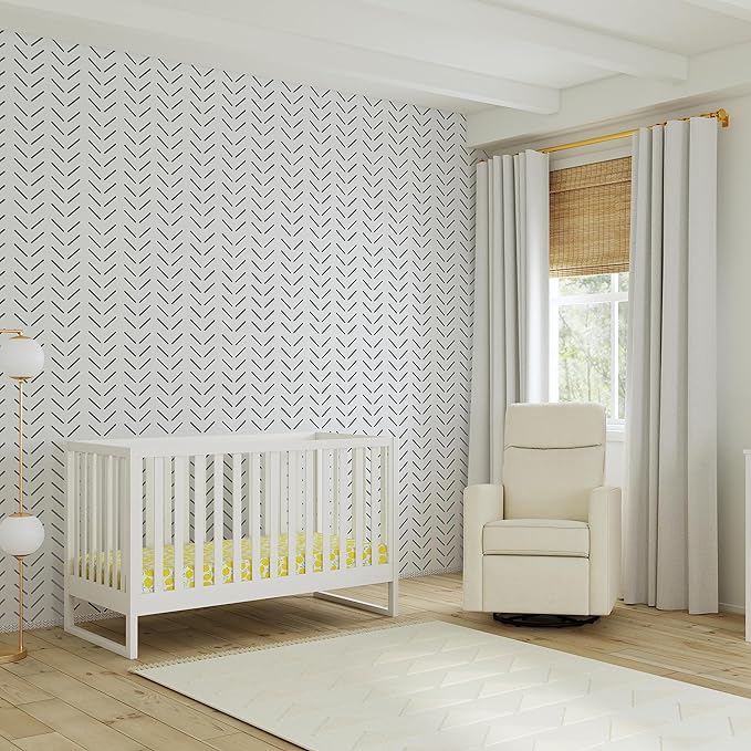 Davinci Hunter 3-in-1 Convertible Crib, White, Easy Assemble, Greenguard Gold Certified
