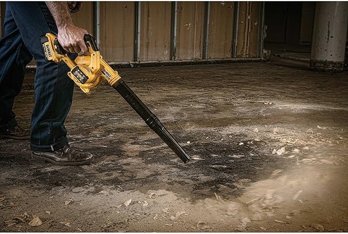 DEWALT 20V MAX* Blower for Jobsite Kit, Compact (DCE100M1)