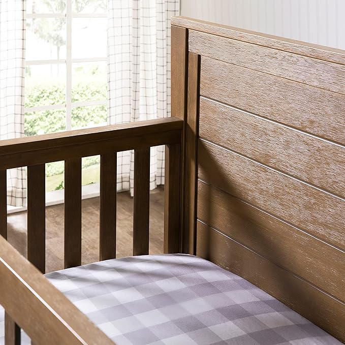 DaVinci Fairway 4-in-1 Convertible Crib in Stablewood, Greenguard Gold Certified